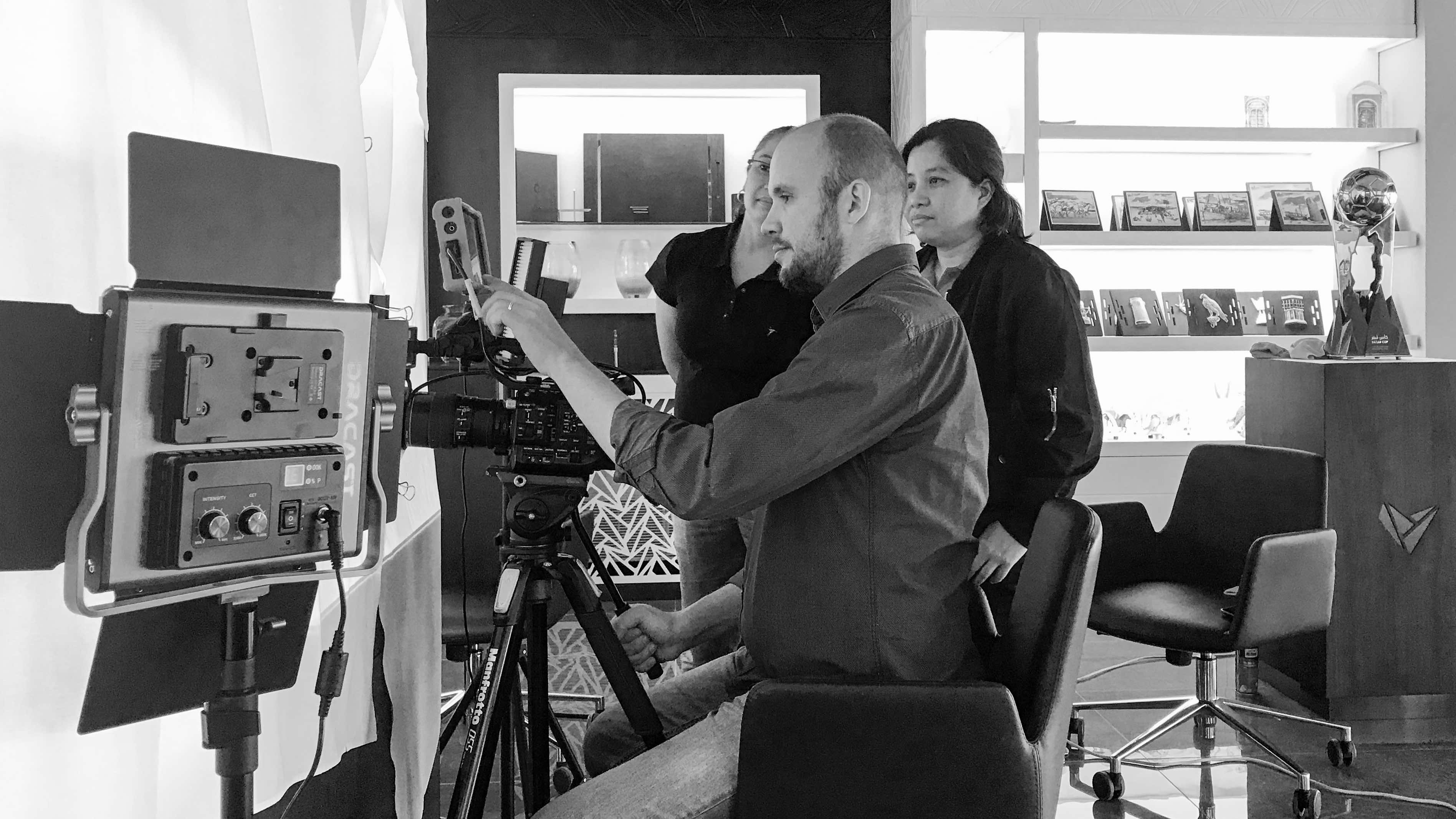 Daniel Bărnuți directing on a documentary set