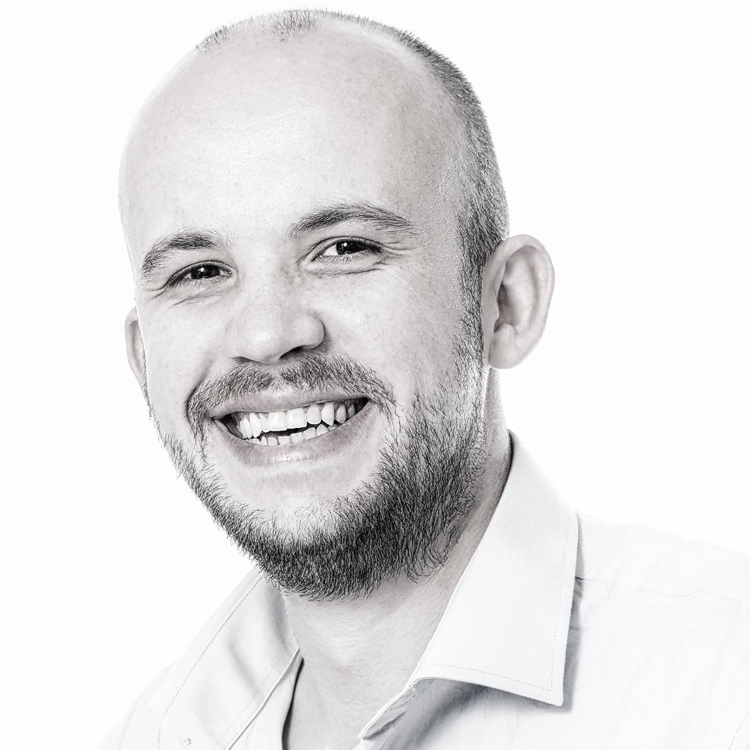 Daniel Bărnuți — headshot