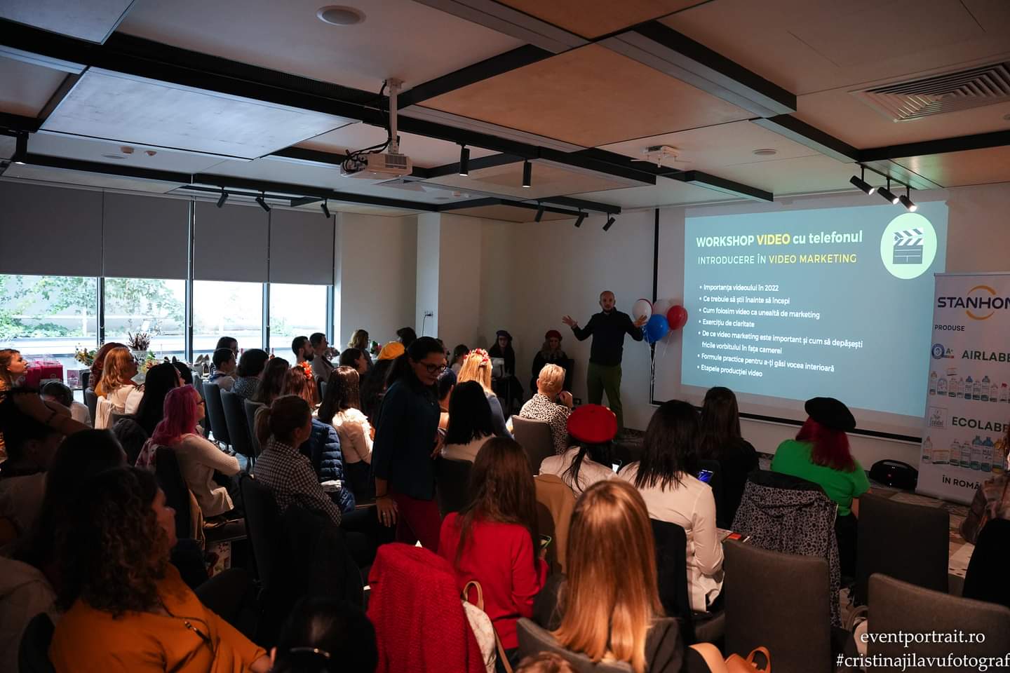 Daniel Bărnuți workshop video marketing introduction with audience